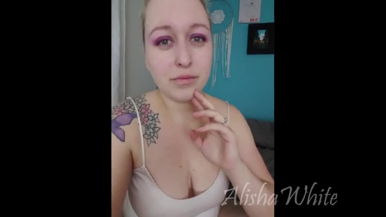 Alisha White Laughing Tit Sucking / Nipple Fetish Life