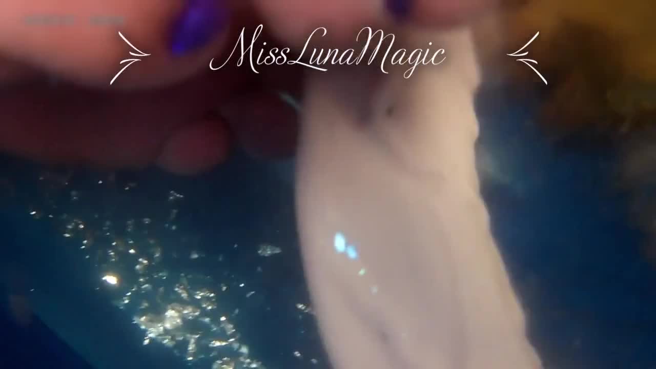 Miss_Luna_Magic - Skinny Women Titjobs Alternative