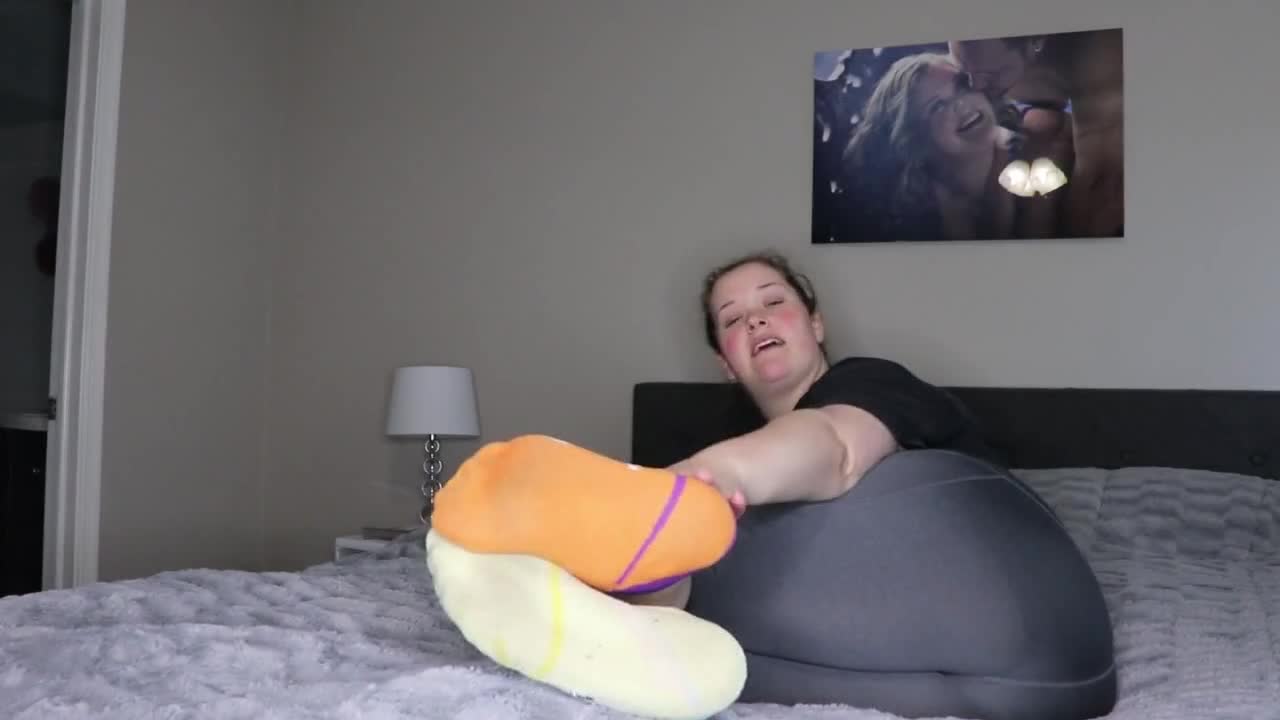 GoddessLisa_Lux - Openminded Foot Tickling Anonymous