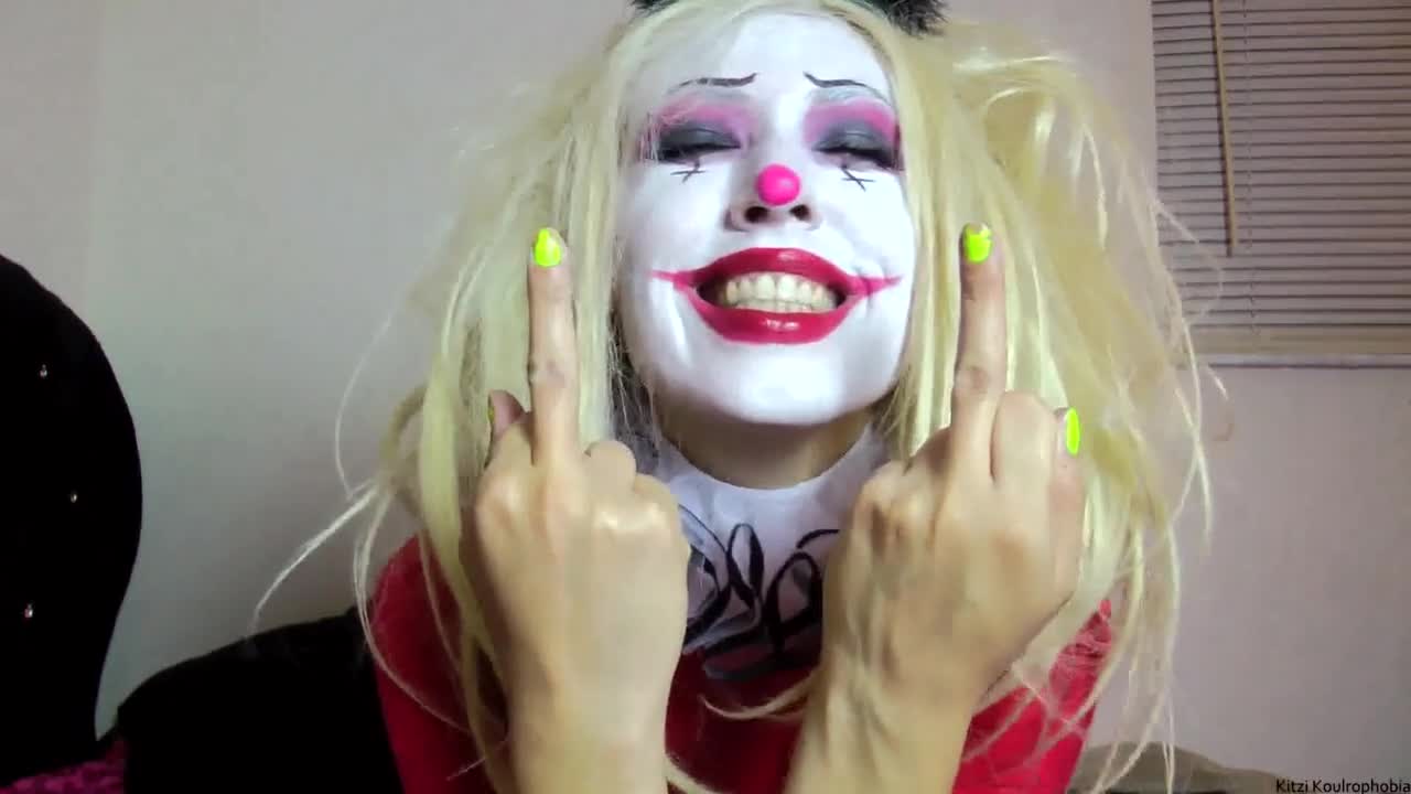 Kitzi Klown Asshole Face Fucking Casual