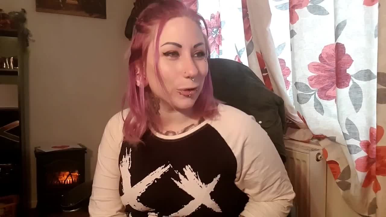 TattooedMilfyMama New Verbal Humiliation In The Morning