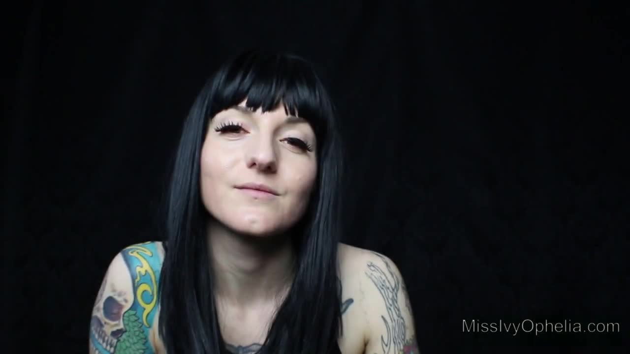 MissIvyOphelia - JOI Tit Sucking / Nipple Fetish Public Flashing