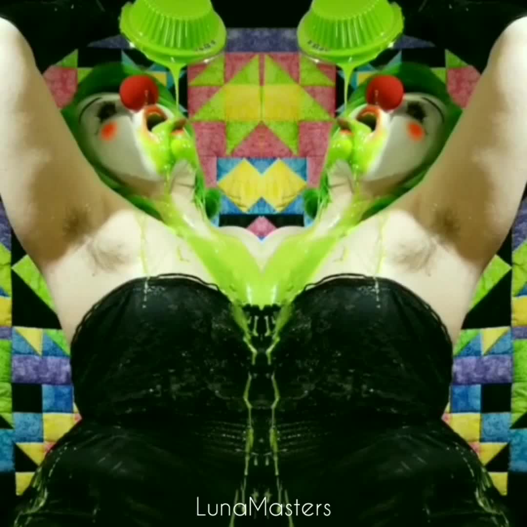 LunaMasters - Sexy Ball Fetish Outside