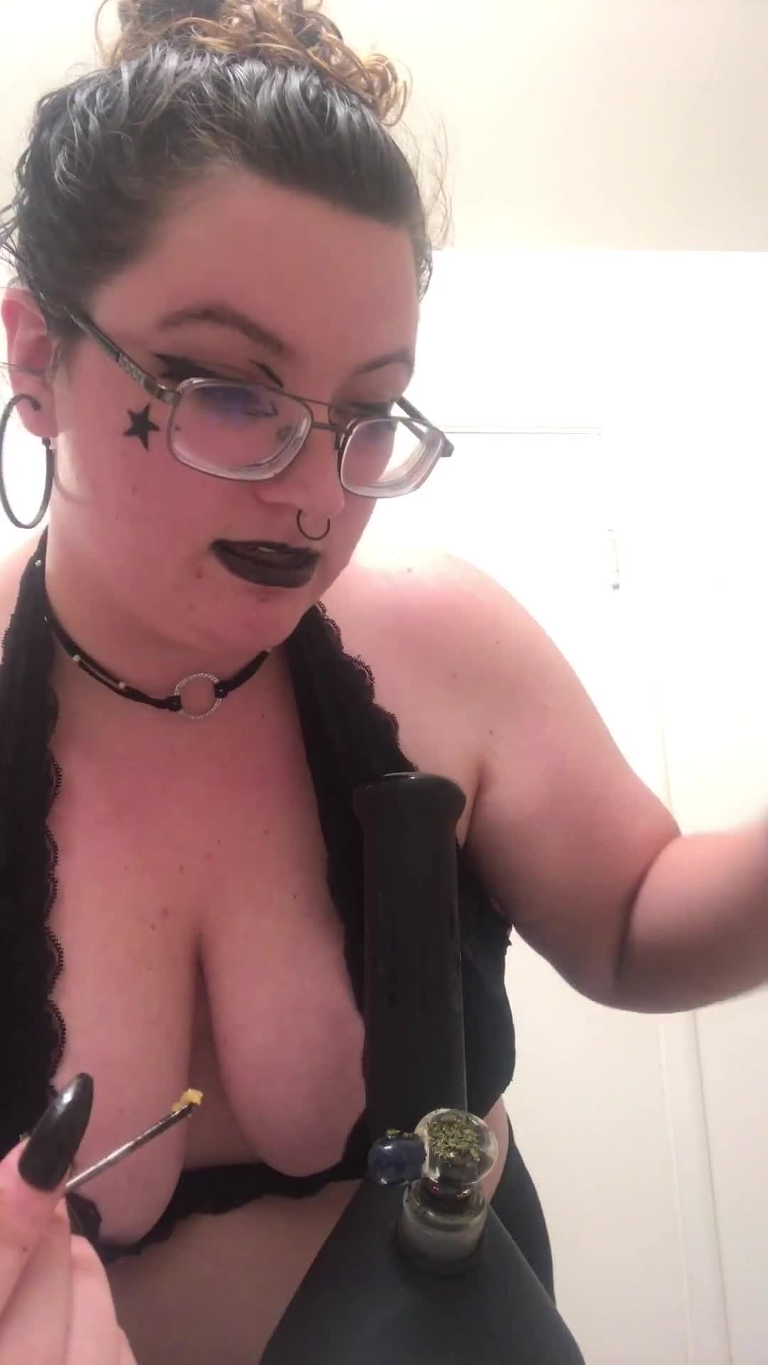 gothgf420 - Friends Big Loads Black Friday