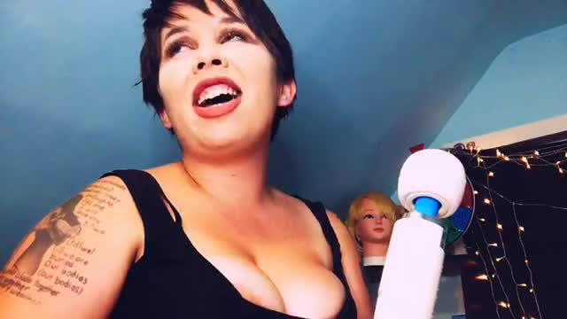 Lux Gatsby - Small Tits BBW Ballbusting Virtual Reality