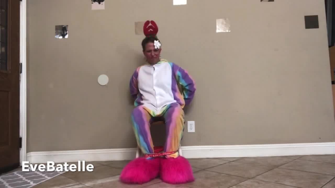Eve Batelle - Lesbians Wet Look Home