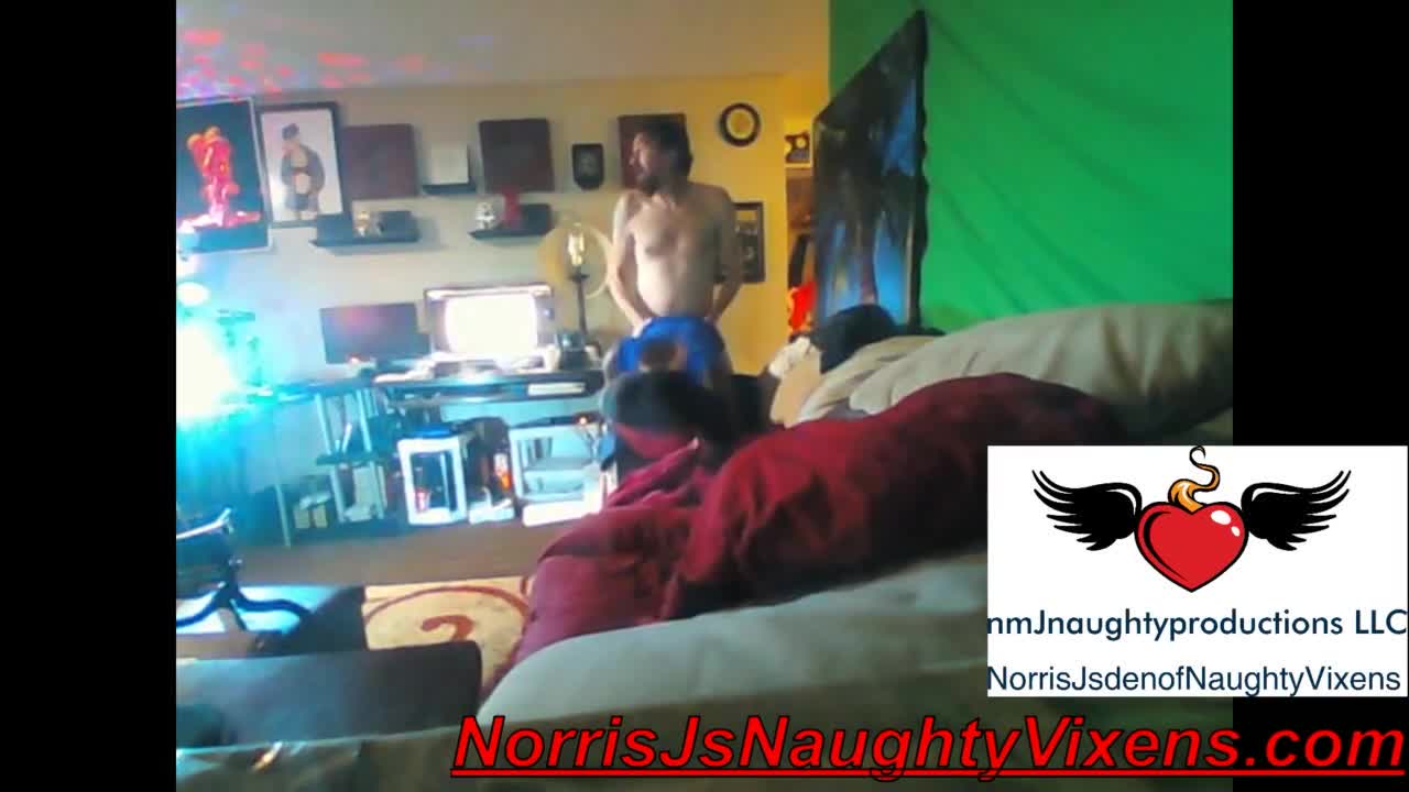 nmjnaughtyvixens - Kinky Squirt Public Blowjob