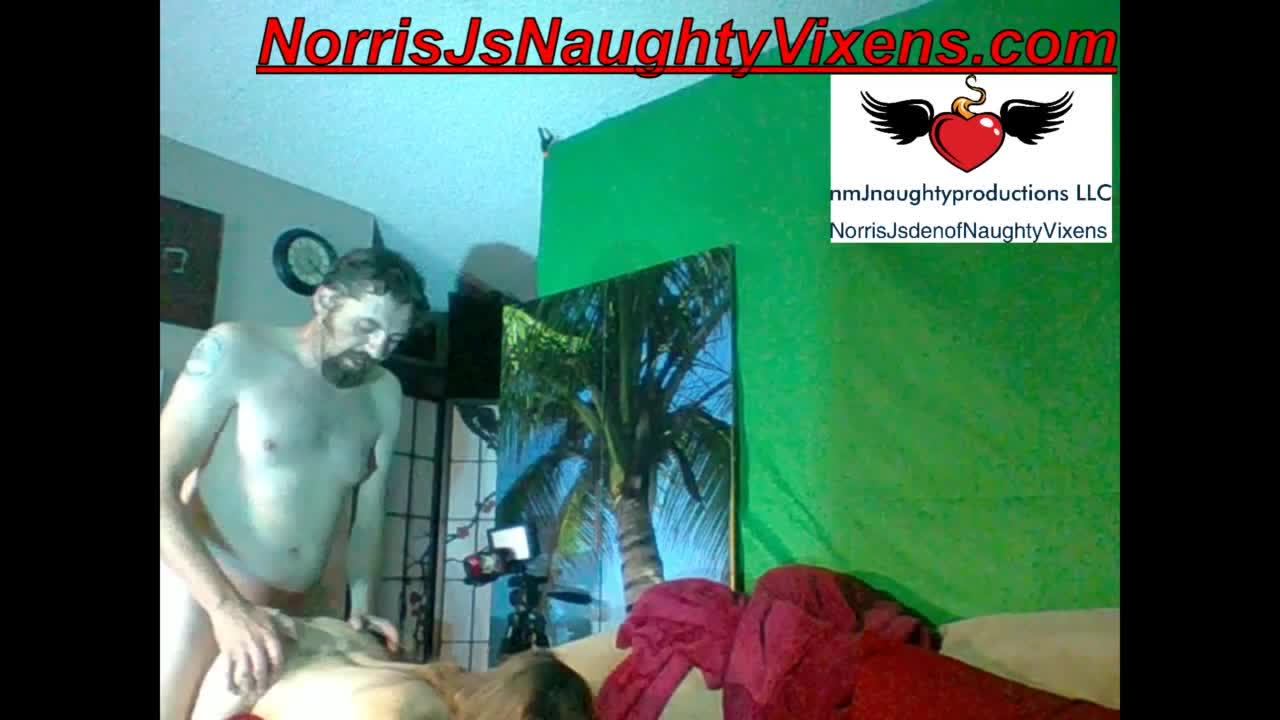 nmjnaughtyvixens - Licking Nail polish Valentine’s Day