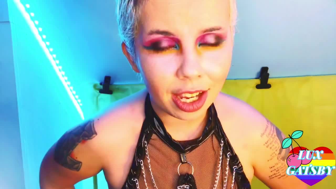 Lux Gatsby - Chat Squirting Online