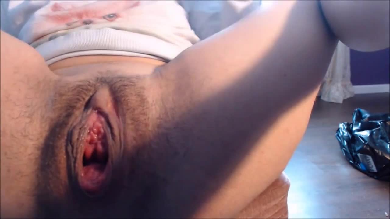 VixenxMoon - Master Swallowing / Drooling Photo Shoot