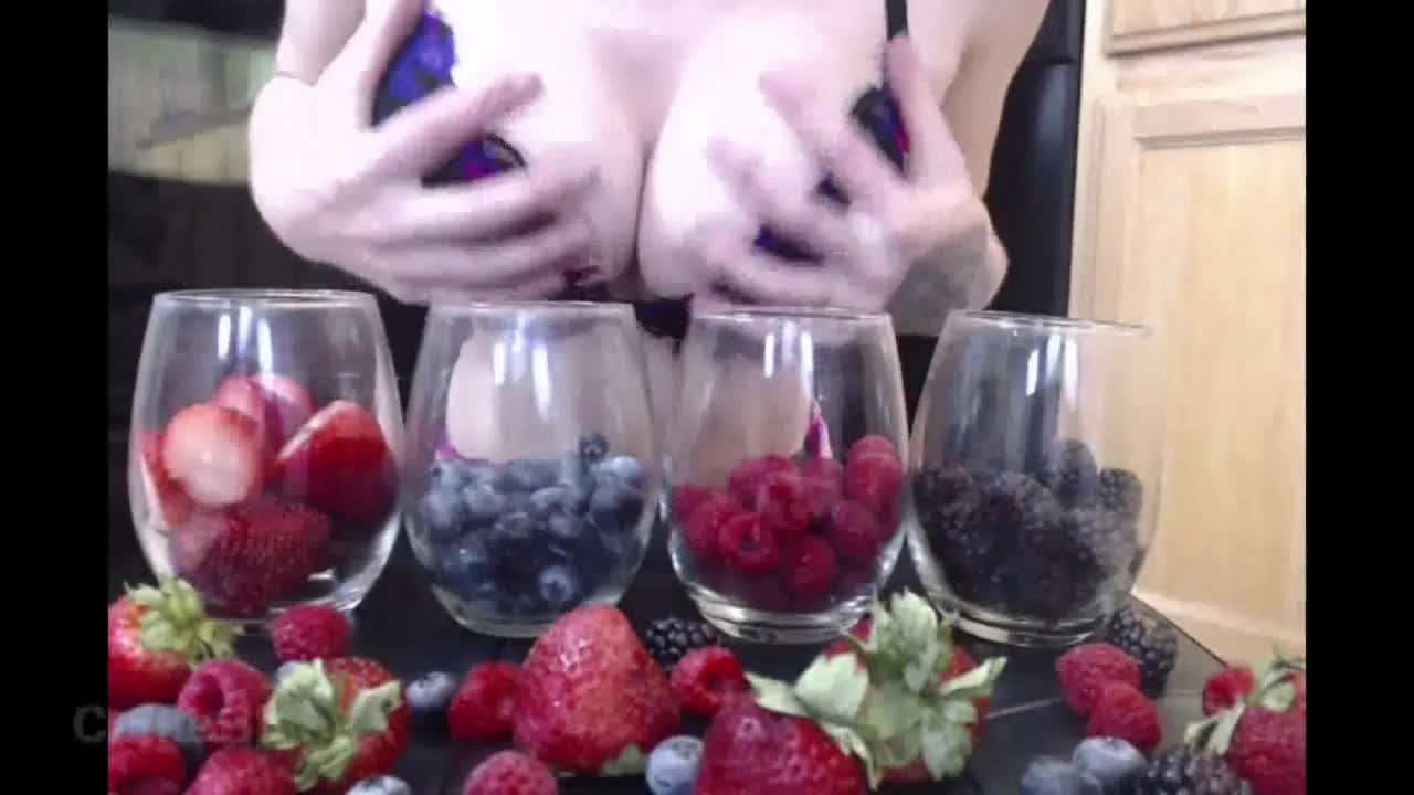 Callie Black Acting Food Porn Flashing