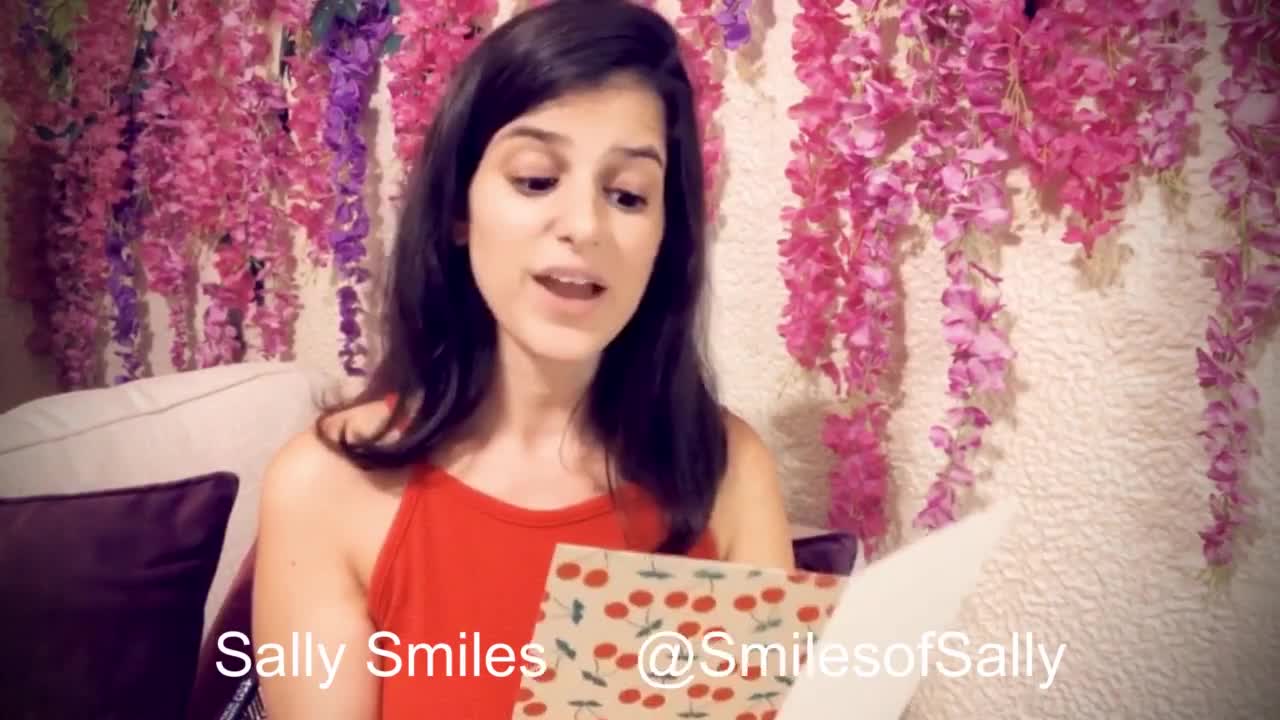 SmilesofSally - Housewife Licking At Night