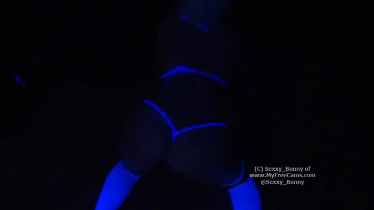 Sexxy_Bunny Erotic BBW Domination Preview