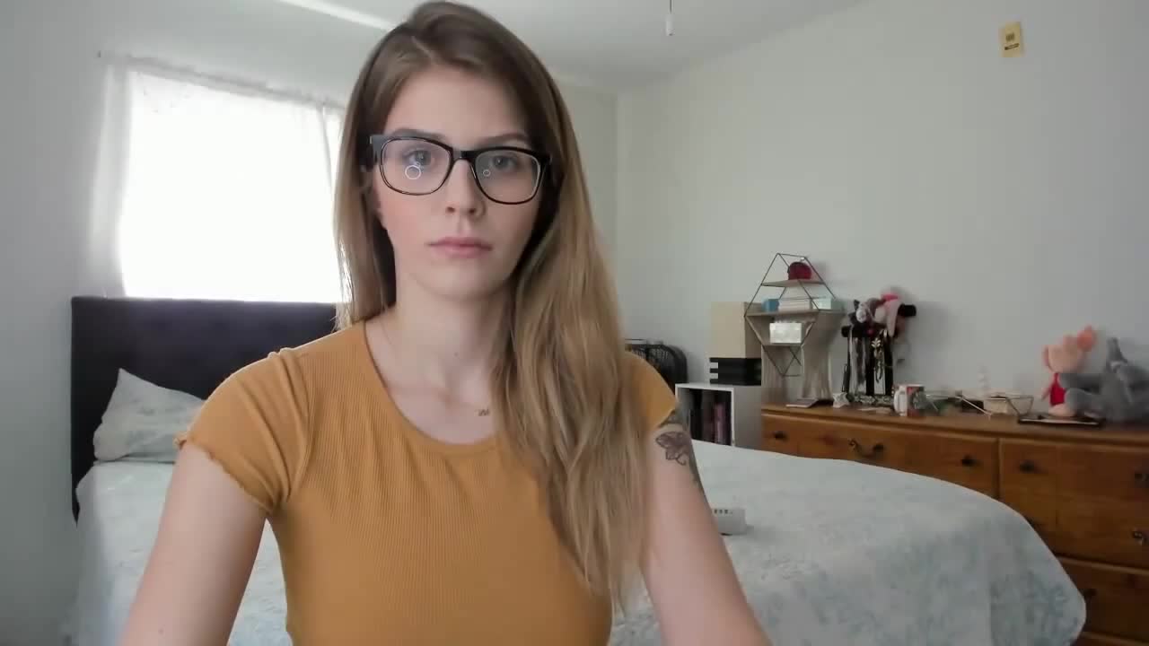 meganholly00 - Young Gangbangs Exposed